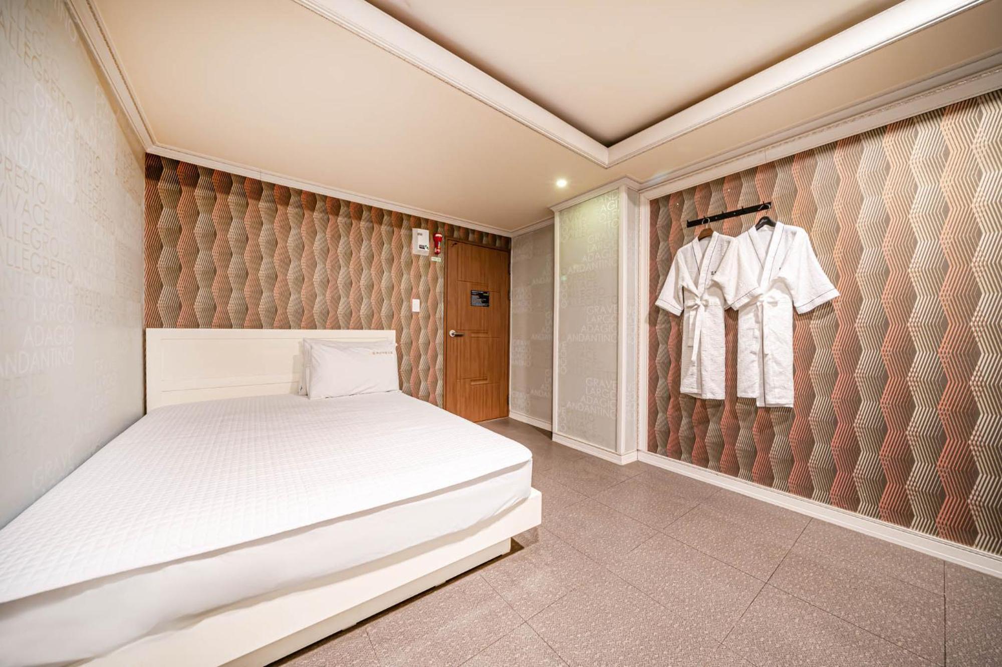 Top Motel Пусан Екстериор снимка