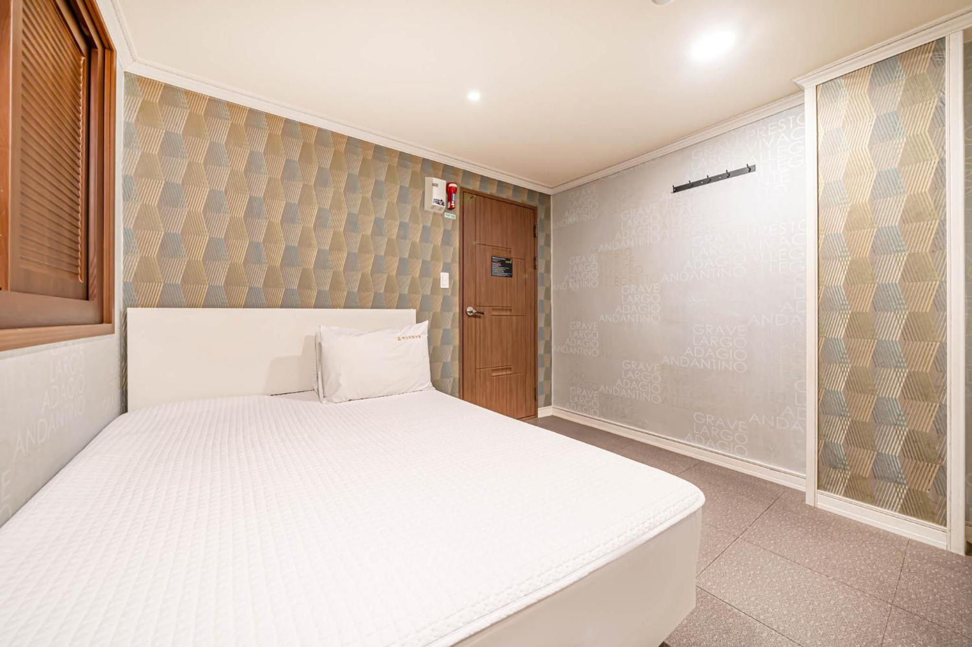 Top Motel Пусан Екстериор снимка