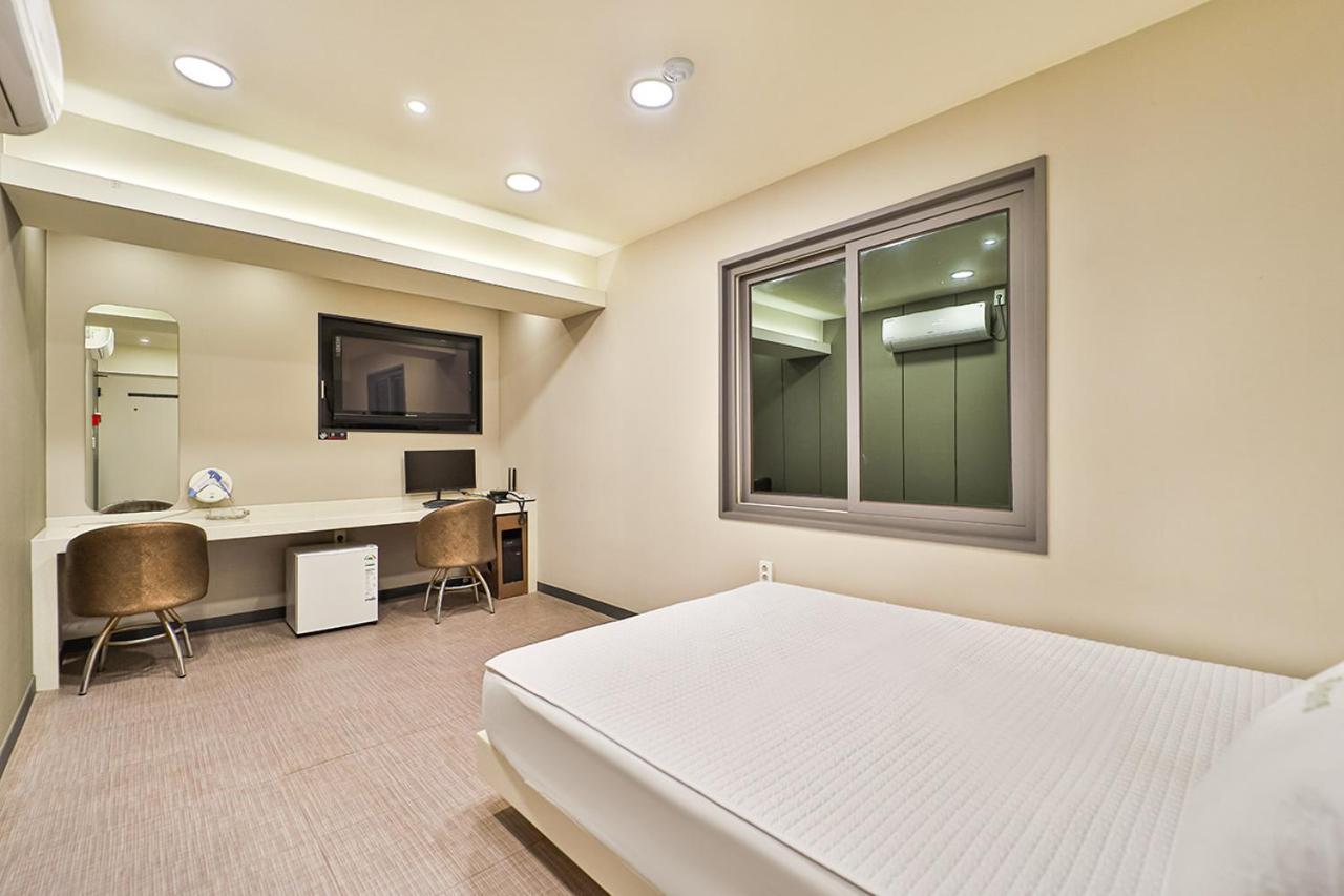 Top Motel Пусан Екстериор снимка
