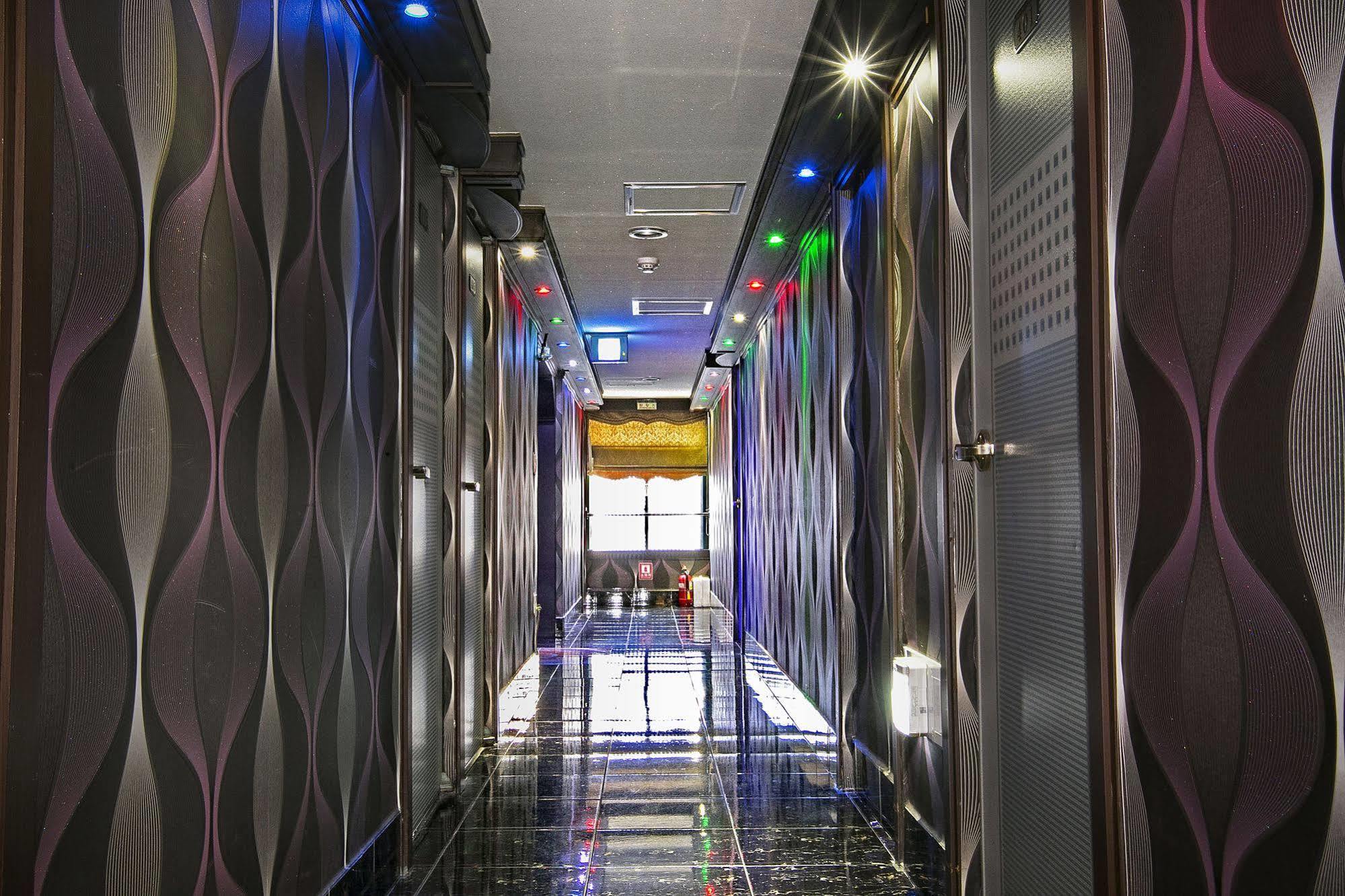 Top Motel Пусан Екстериор снимка